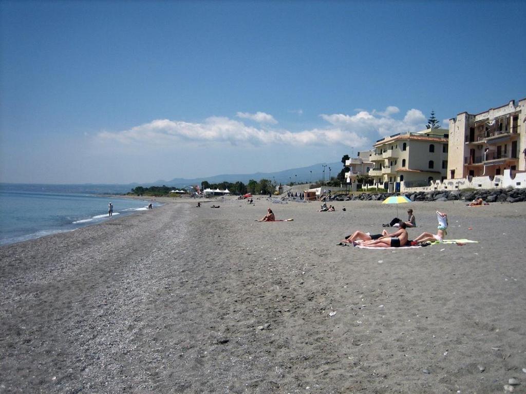 Savoca Apartment Giardini Naxos Ngoại thất bức ảnh